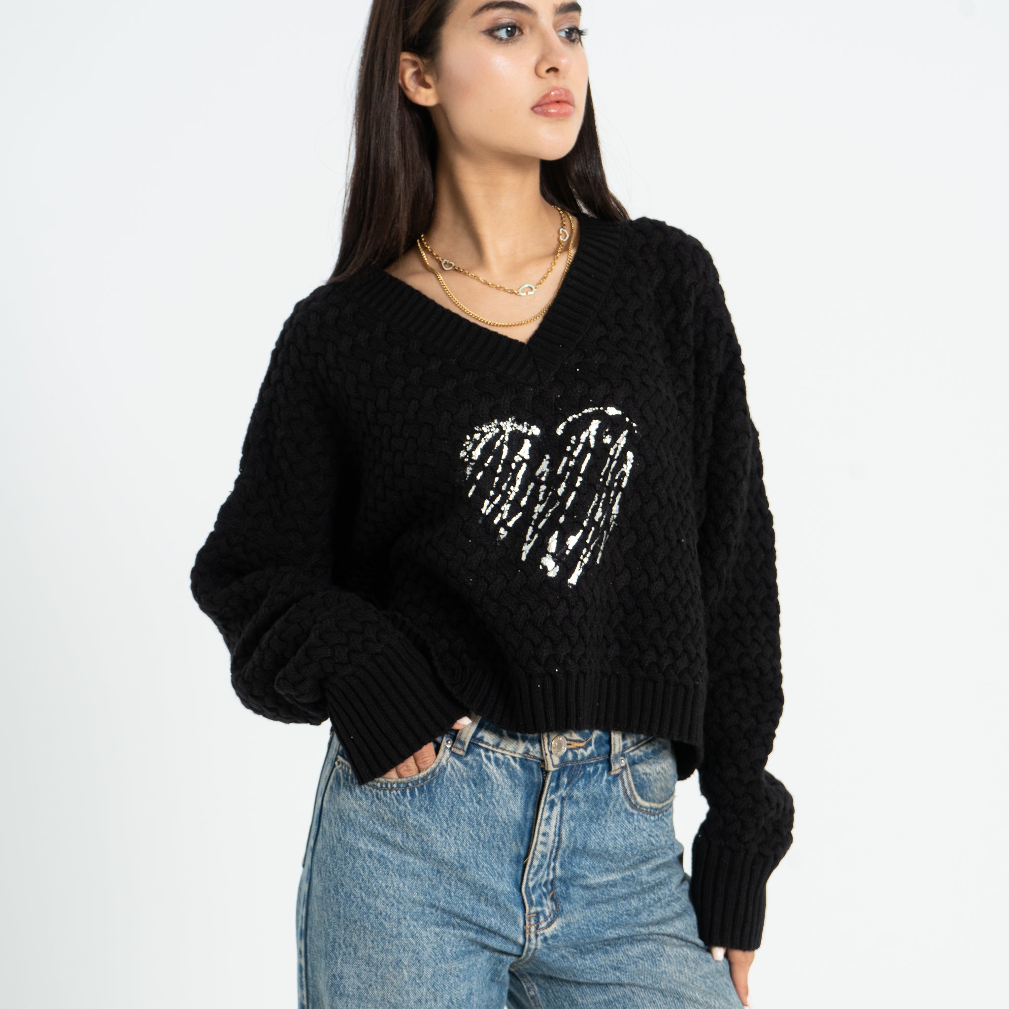 Heart Print Cropped Pullover - Black