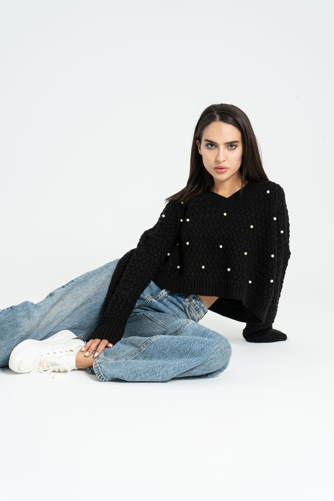 Pearls Cropped Pullover - Black