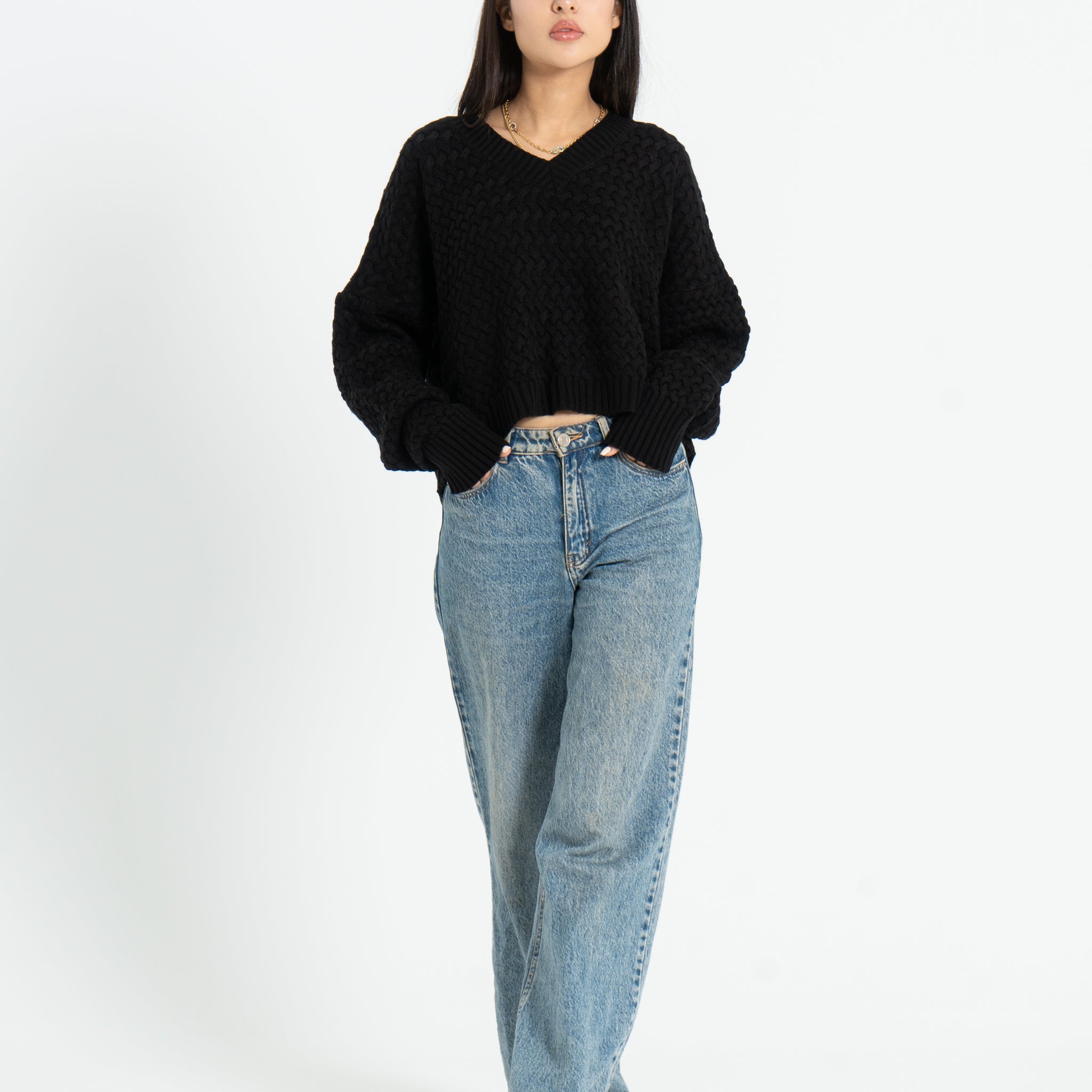 Cropped Pullover - Black
